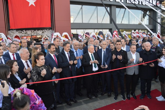 kiciroglu-et-restoran-et-market-iyilik-dolu-temennilerle-acildi-014.jpeg