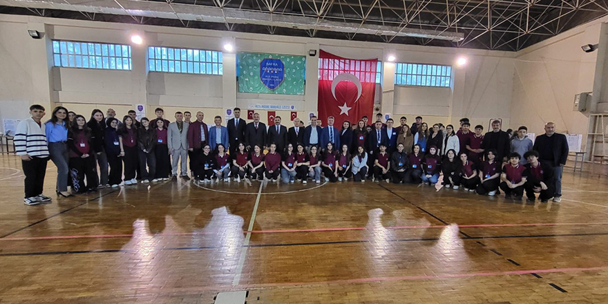 kizilirmak-anadolu-lisesinde-bilim-ruzgari-esti-1.jpg