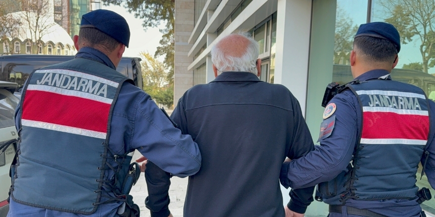 komsusunu-tehdit-eden-yasli-adam-gozaltina-alindi.jpg
