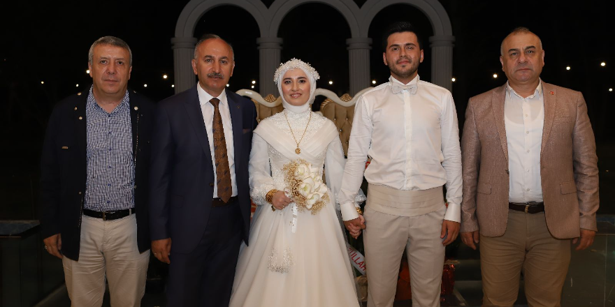 kubraberkay-oz-mutluluk-dolu-yillara-yelken-actilar-004.png