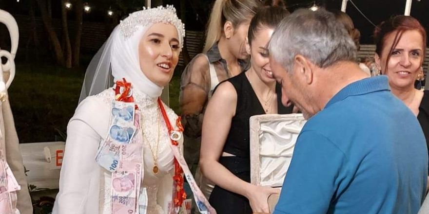 kubraberkay-oz-mutluluk-dolu-yillara-yelken-actilar-012.png