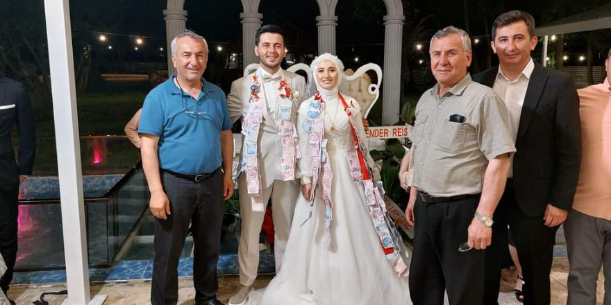 kubraberkay-oz-mutluluk-dolu-yillara-yelken-actilar-013.png