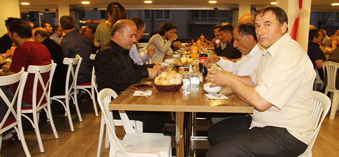 kunduracilar-iftarda-bulustu-22.jpg