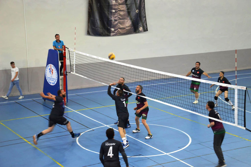 kurumlar-arasi-voleybol-sampiyonu-tugsav-3.jpg