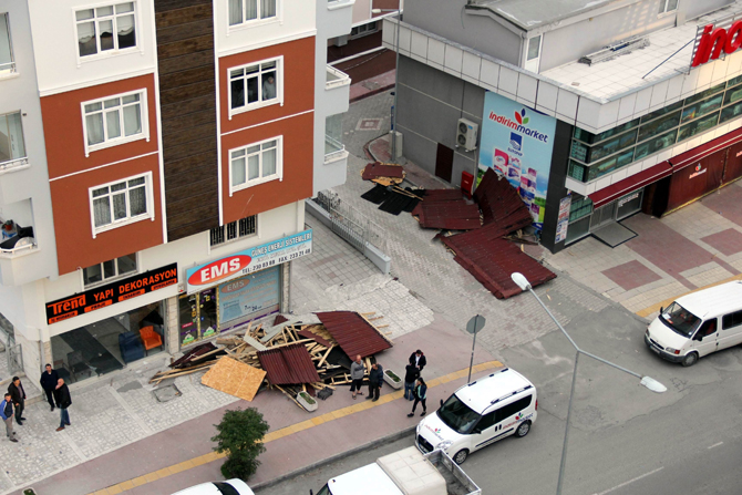 lodos-samsunun-vurdu-005.jpg