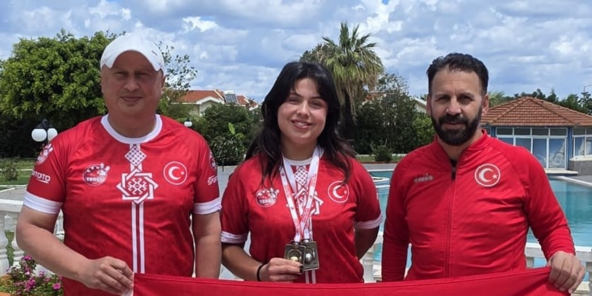 melek-unlu.jpg