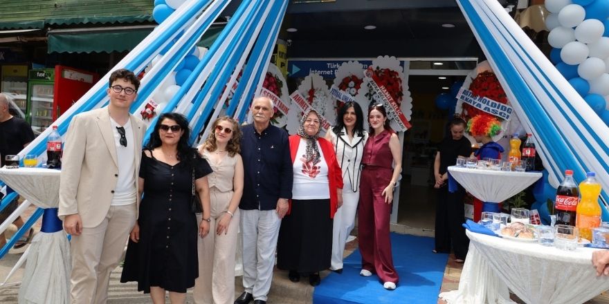 meydan-telekom-subesi-cumhuriyet-meydaninda-hizmete-acildi.jpg