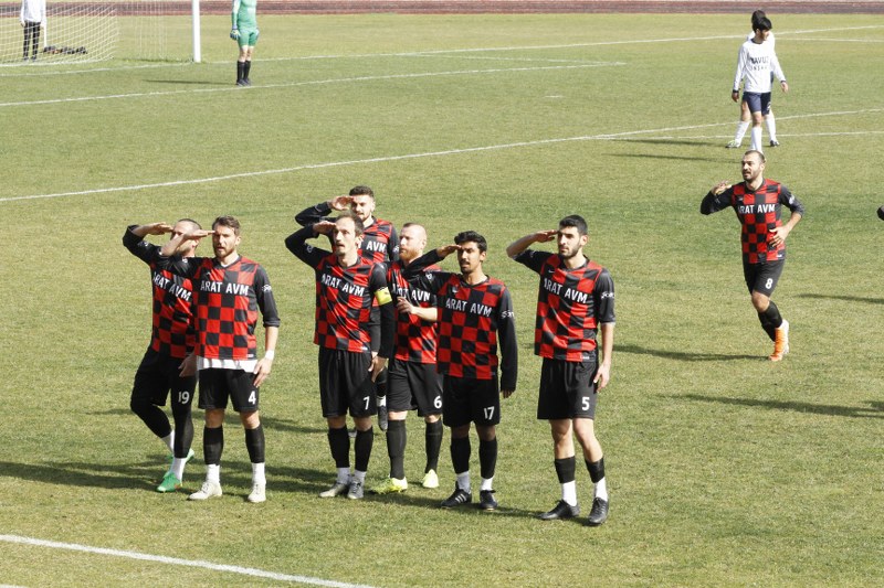 Hacınabili Futbolcular Şehitleri Unutmadı