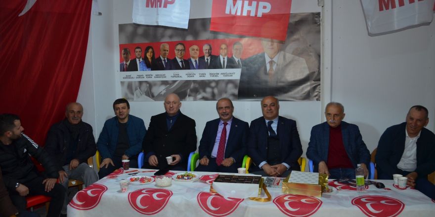 mhp-bafra-ilce-baskanliginin-bayramlasmasi-skmde-yapildi-001.jpg