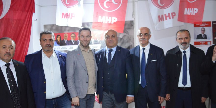 mhp-bafra-ilce-baskanliginin-bayramlasmasi-skmde-yapildi-003.jpg