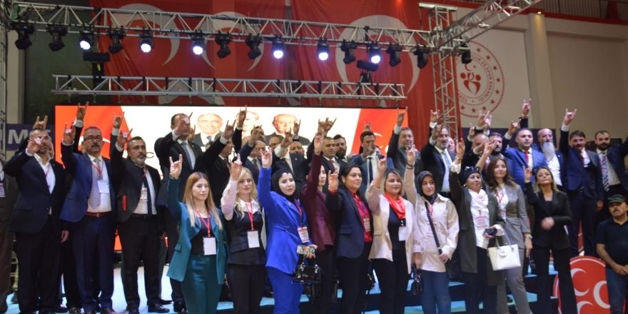 mhp-genel-merkezi-tarafindan-atanan-il-baskani-burhan-mucur-secimle-baskan-oldu-55.jpg