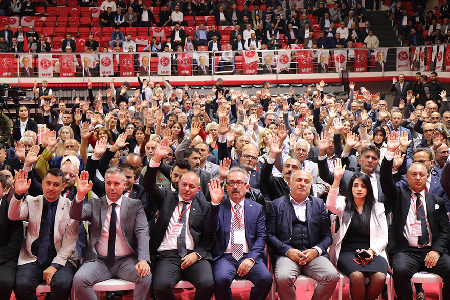 mhp-genel-merkezi-tarafindan-atanan-il-baskani-burhan-mucur-secimle-baskan-oldu-7.jpg