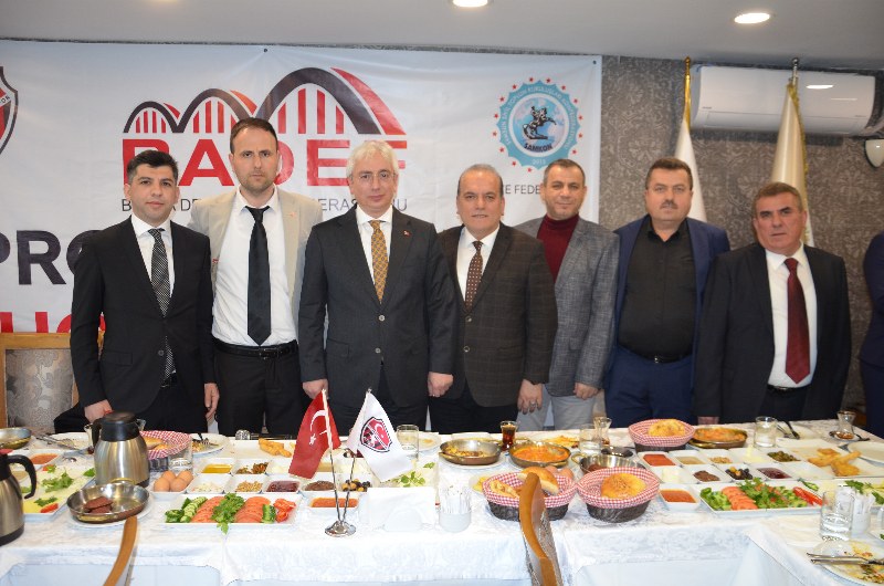 mhp-istanbul-il-baskani-birol-gur-badefin-kahvaltisina-katilim-sagladi-017.jpeg