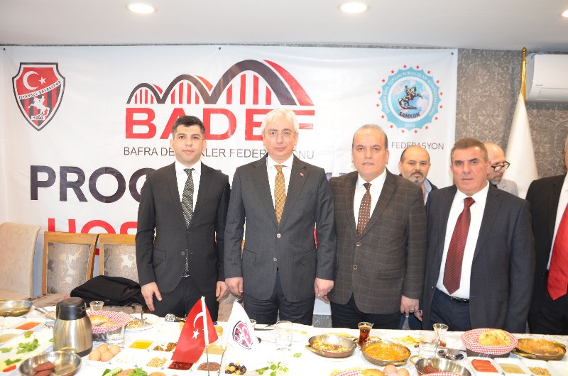 mhp-istanbul-il-baskani-birol-gur-badefin-kahvaltisina-katilim-sagladi-019.jpeg