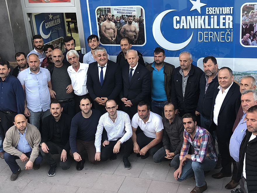 mhp-istanbulda-hamsi-partisinde-samsluluar-ile-bir-araya-geldi-008.jpg