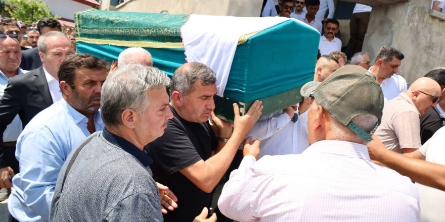 mhp-samsun-il-baskani-burhan-mucurun-annesi-duriye-mucur-dualarla-defnedildi-aa.jpg