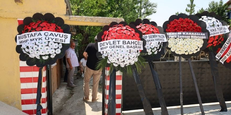 mhp-samsun-il-baskani-burhan-mucurun-annesi-duriye-mucur-dualarla-defnedildi-v.jpg