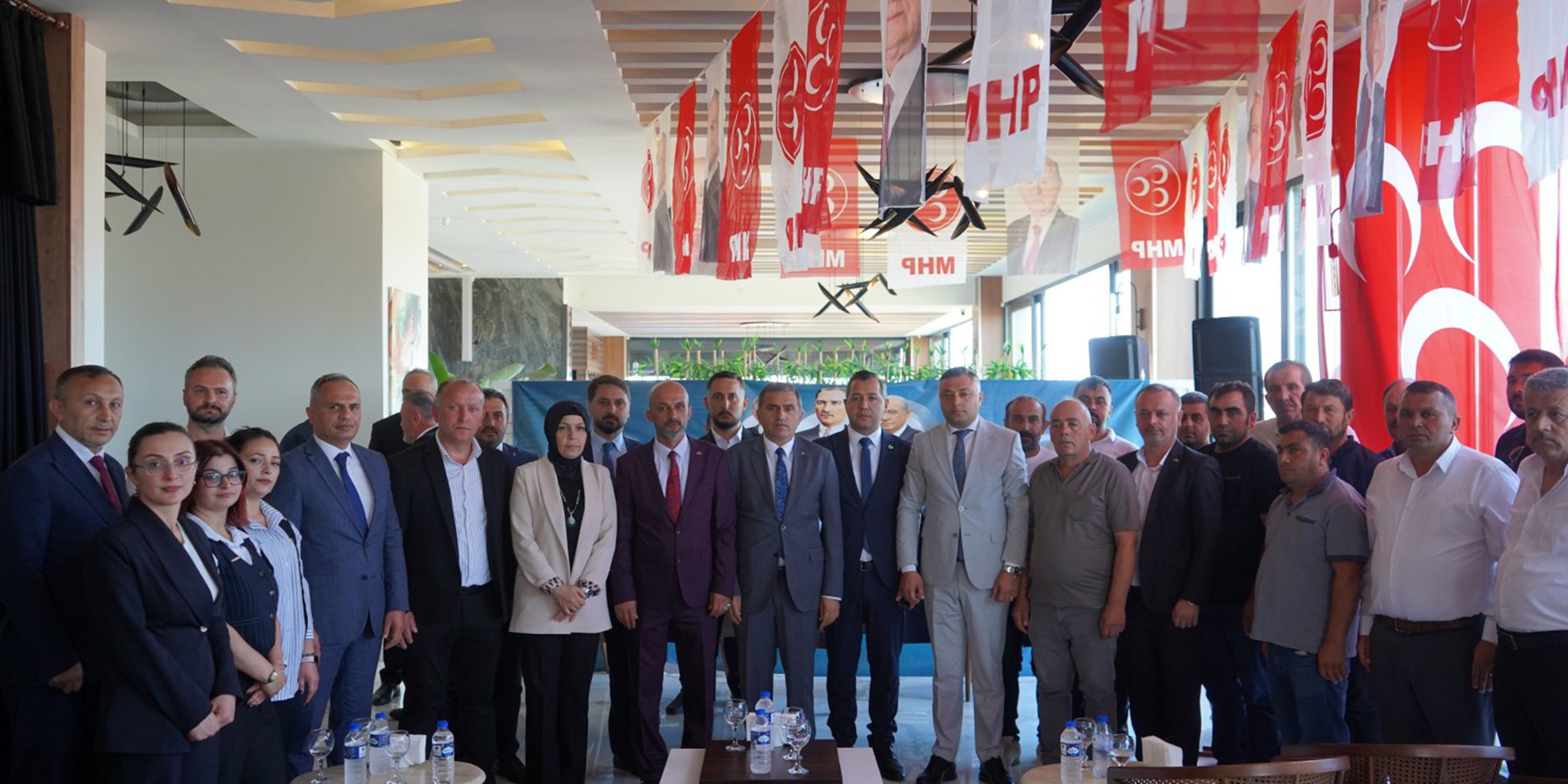 mhp-yakakentte-muhammet-altun-yeniden-baskan-secildi-2.jpg