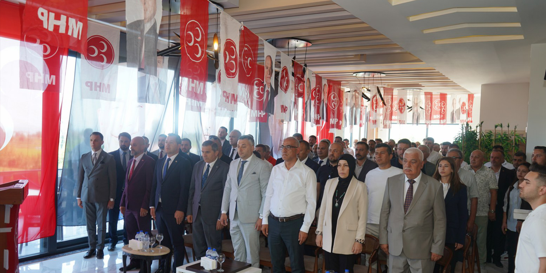 mhp-yakakentte-muhammet-altun-yeniden-baskan-secildi.jpg