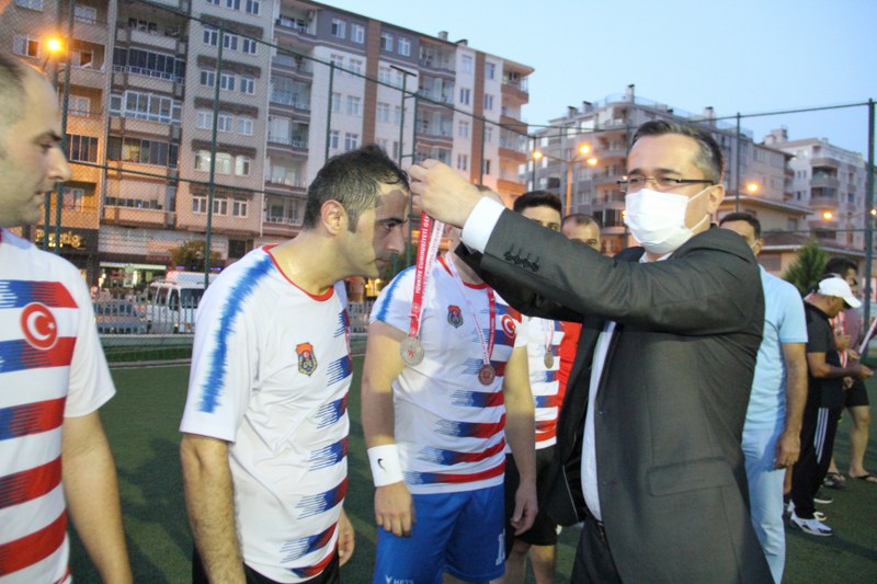 milli-birlik-ve-beraberlik-futbol-turnuvasi-sona-erdi-002.JPG