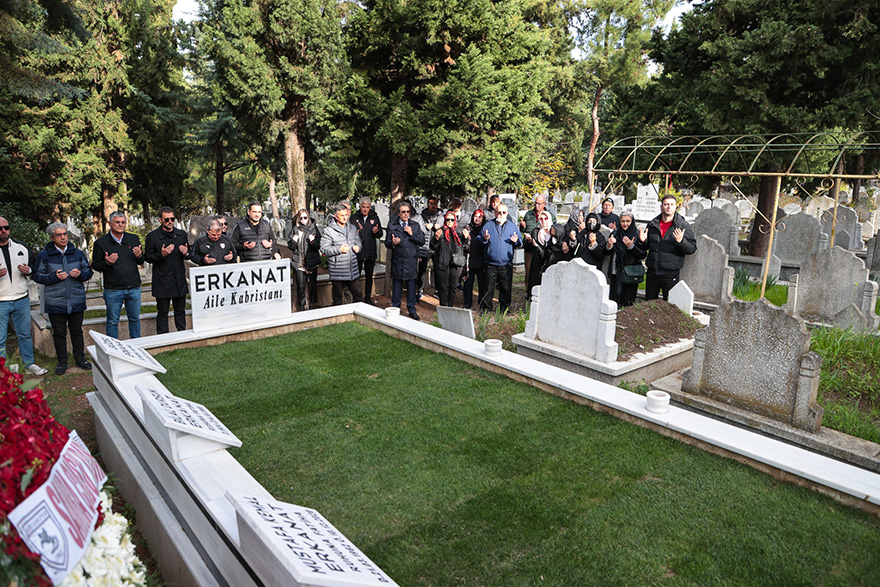 mustafa-kemal-erkanat-mezari-basinda-anildi-3.jpg