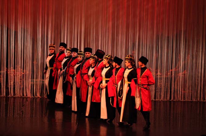 nart-atesi-yeniden-sahnelenecek3.jpg