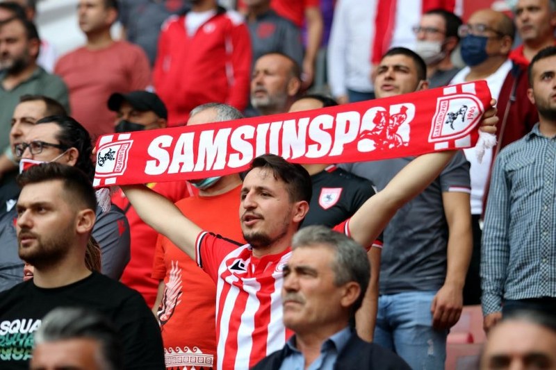 ogrenciler-samsunspor-maclarini-ucretsiz-izleyecek-001.jpg