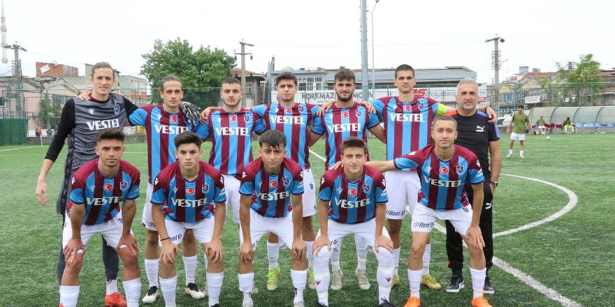 okullar-arasi-futbol-final-maclari-samsunda-oynandi-3.jpg