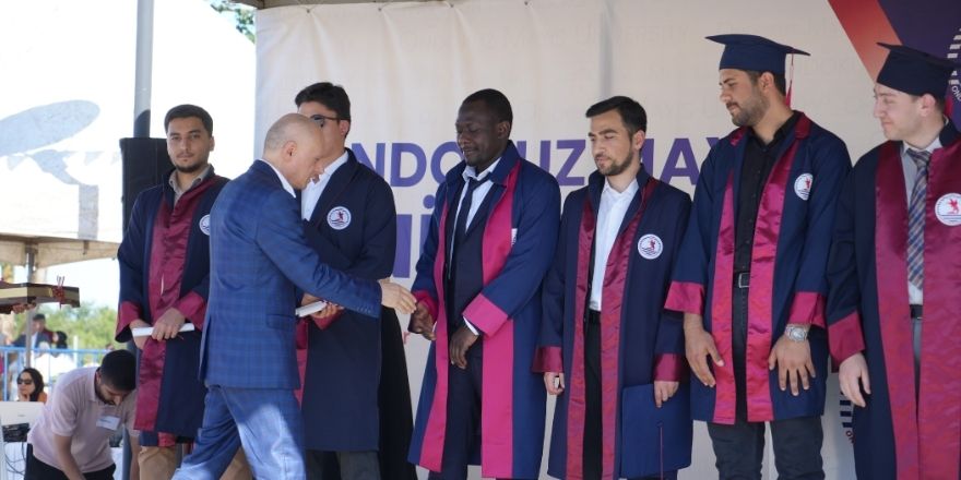 omu-ilahiyat-mezuniyet-003.jpg