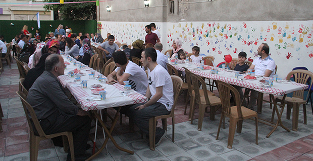 otizmli-aileler-iftar--3.jpg