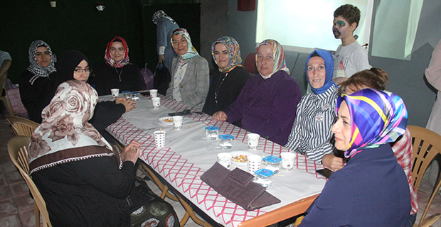 otizmli-aileler-iftar-8.jpg
