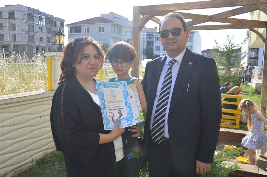 ozel-ilkim-gunduz-bakimevinden-muhtesem-karne-toreni-002.jpeg