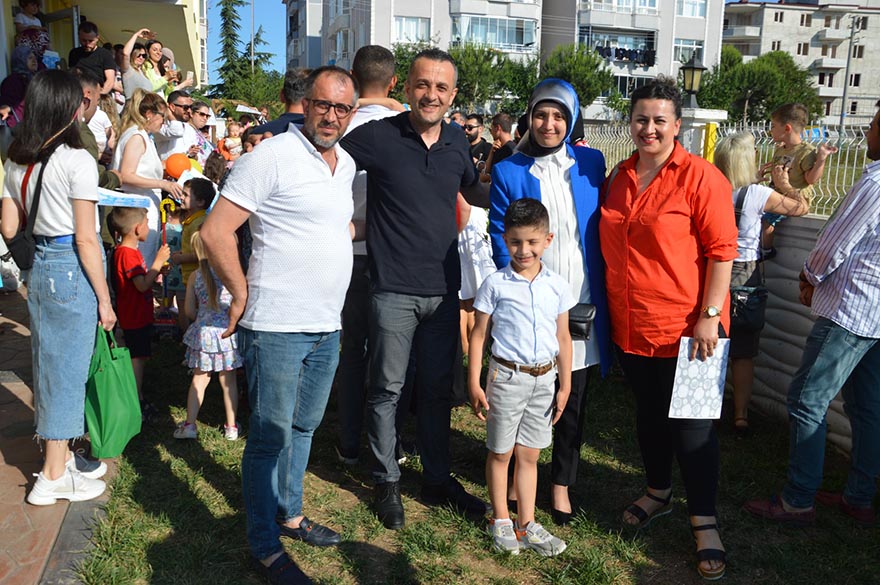 ozel-ilkim-gunduz-bakimevinden-muhtesem-karne-toreni-009.jpeg