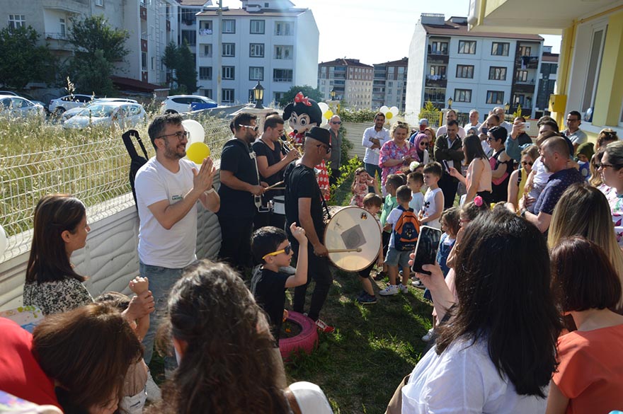 ozel-ilkim-gunduz-bakimevinden-muhtesem-karne-toreni-014.jpeg