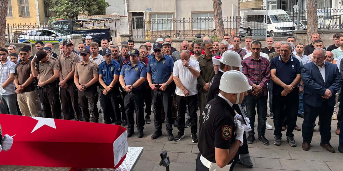 polis-emeklisi-ahmet-hozman-resmi-torenle-son-yolculuguna-ugurlandi-3.jpg