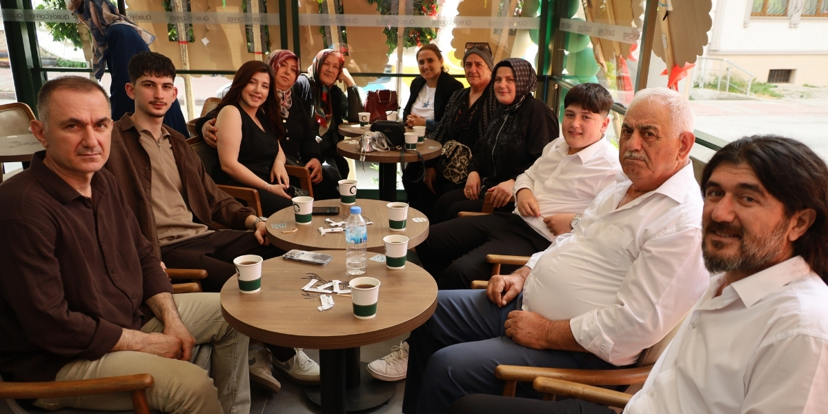 qubo-coffee-bafrada-kapilarini-acti-001.jpg