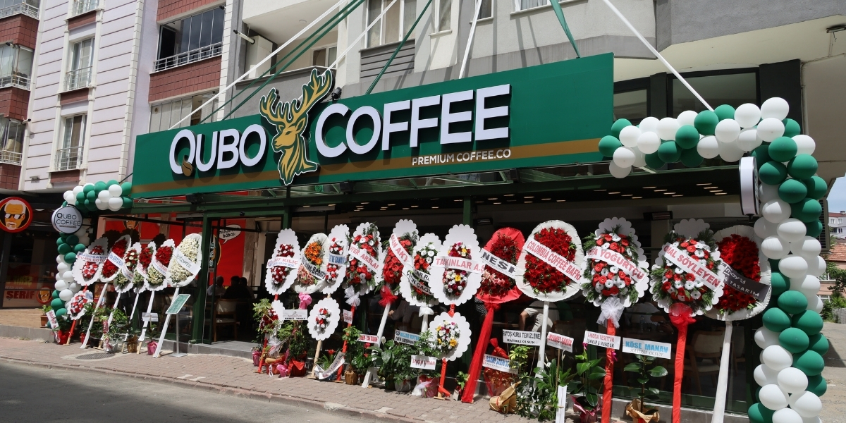 qubo-coffee-bafrada-kapilarini-acti-003.jpg