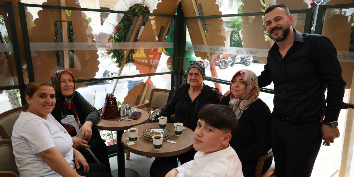 qubo-coffee-bafrada-kapilarini-acti-005.jpg