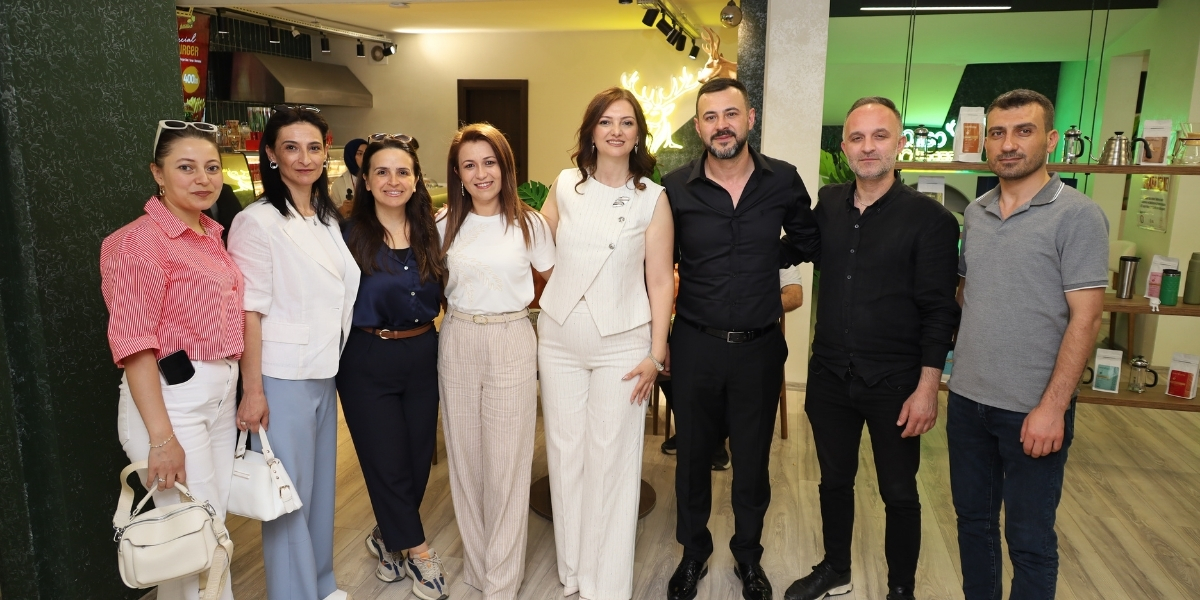 qubo-coffee-bafrada-kapilarini-acti-007.jpg