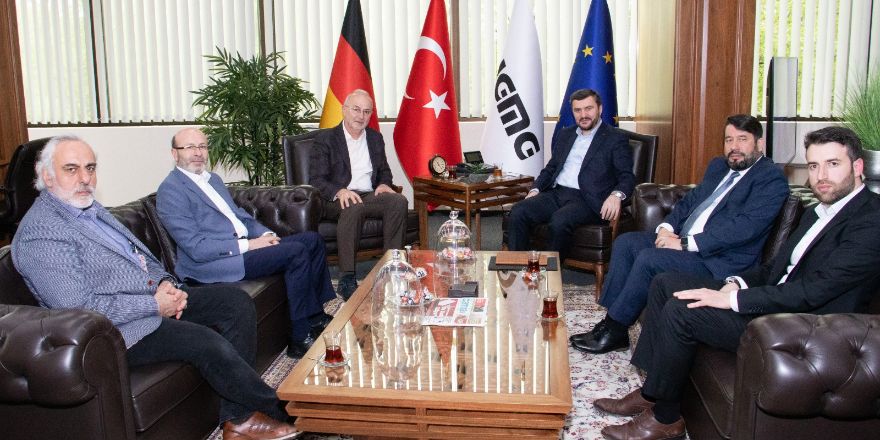 rektor-unaldan-islam-toplumu-milli-goruse-nezaket-ziyareti3.jpg