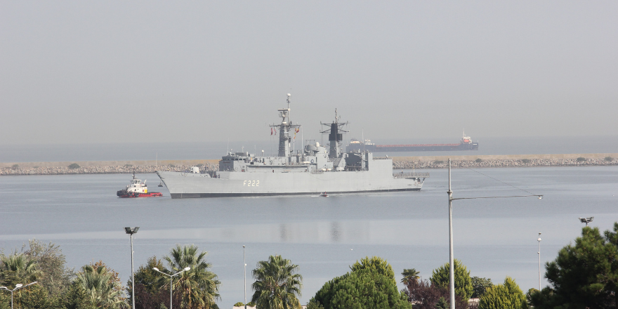 romanya-savas-gemisi-samsunda.png