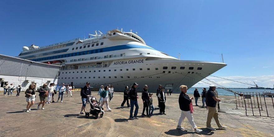 rus-turistler-5.jpg
