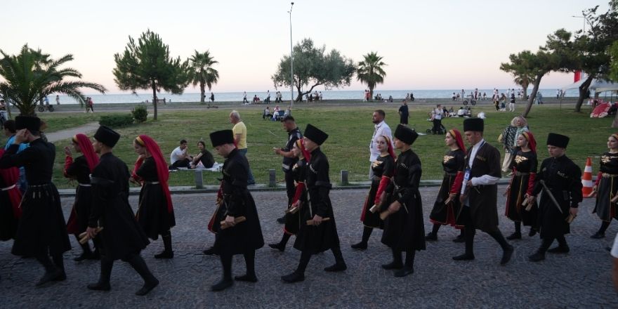 samsun-halk-oyunlari-9.jpg