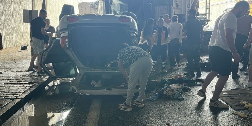 Samsun'a gelen tır kaza yaptı 3 ölü 4 yaralı