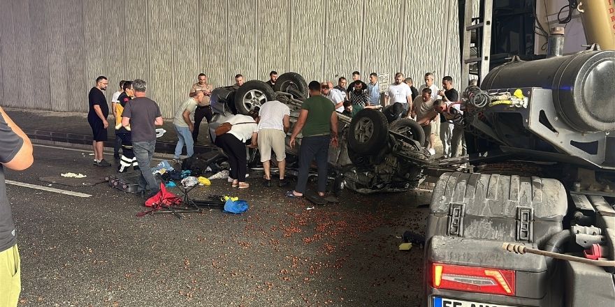 Samsun'a gelen tır kaza yaptı 3 ölü 4 yaralı