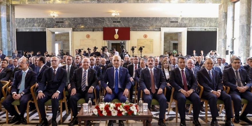 samsuna-istiklal-madalyasi-tbmmde-duzenlenen-torenle-takdim-edildi-3.jpg