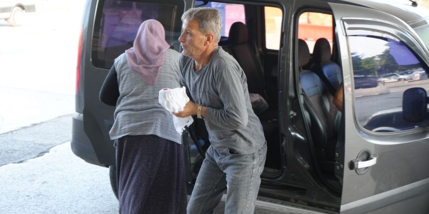 samsunda-bayram-klasigi-acemi-kasaplar-acil-servislik-oldu-2.jpg