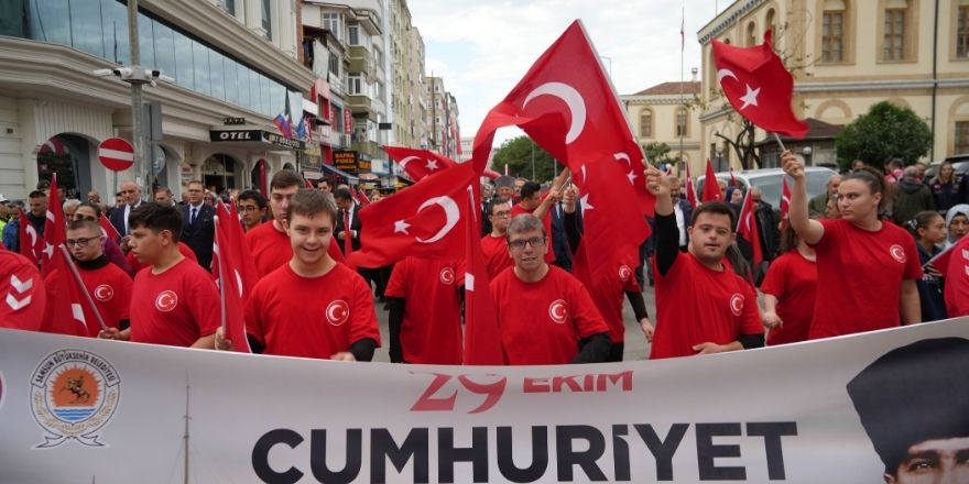 samsunda-cumhuriyet-kutlamasi-008.jpg