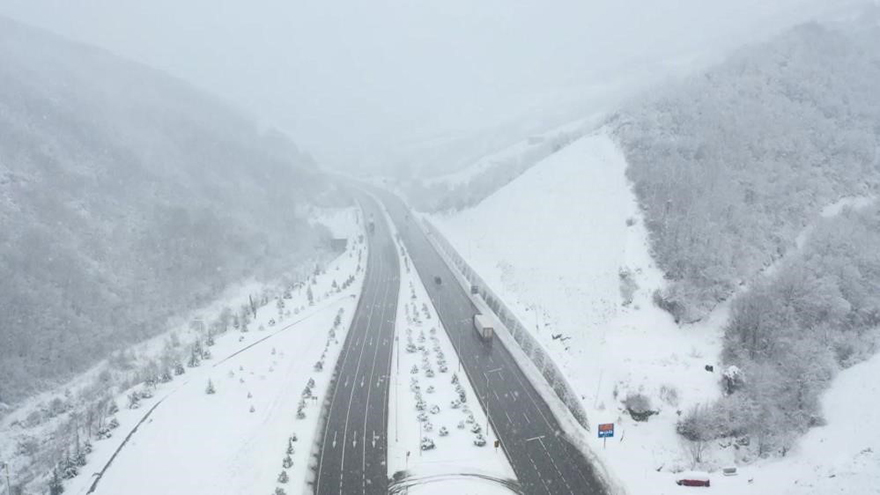 samsunda-kardan-acilan-yollar-yeniden-kapandi2.jpg