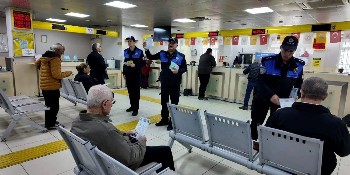 samsunda-polis-92-esnafi-ziyaret-etti.jpg